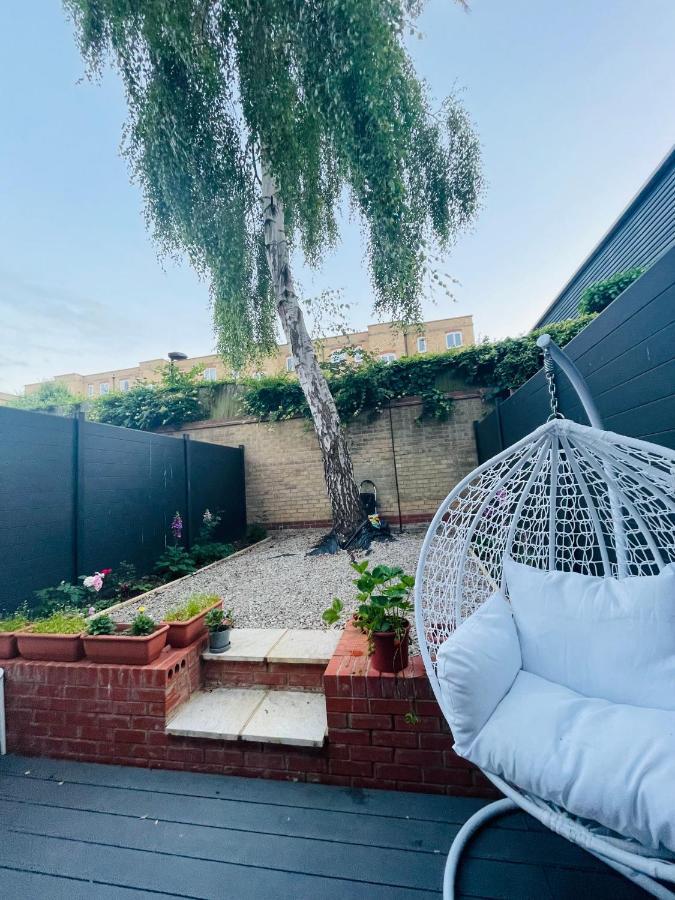 Riverside Premium En Suite Double Room E14 London Eksteriør bilde